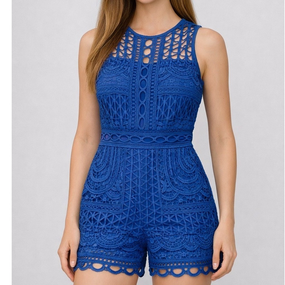 Adelyn‎ Rae Blue Lace Sleeveless Romper High Neck Geometric Crochet S